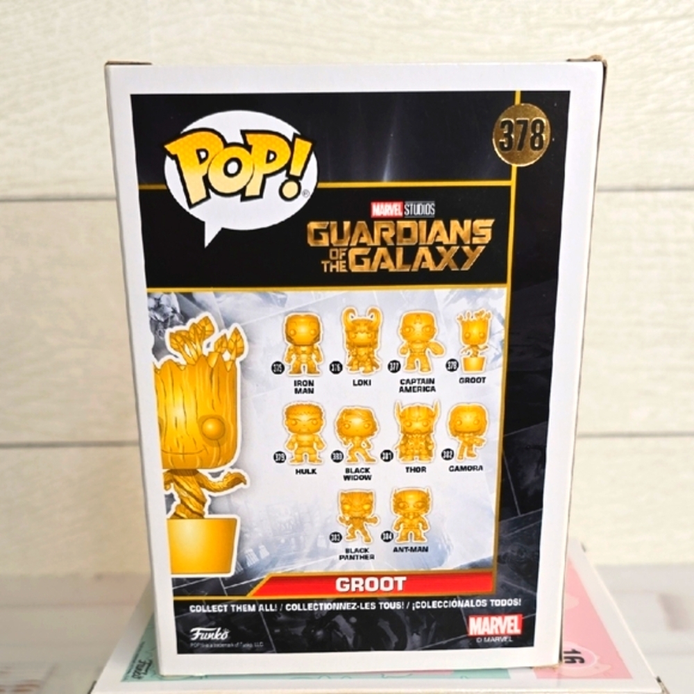 Funko Pop Groot in Shimmering Gold - Picture 4 of 5